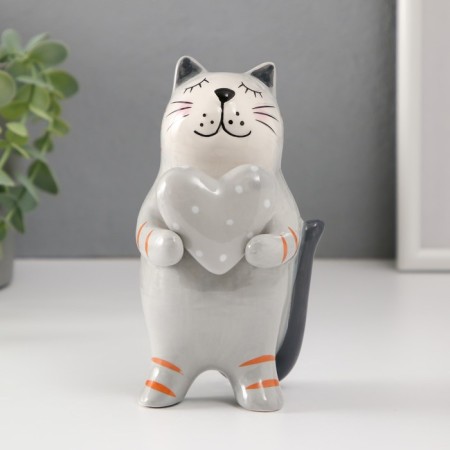 Souvenir Ceramics "Gray cat with heart in peas" 8.2x7.8x15 cm