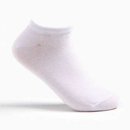 A set of men's socks (3 pairs) shortened, white color, size 40-44