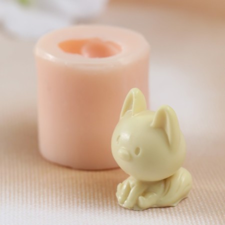 Mold silicone "cat" 2x2x3 cm-2