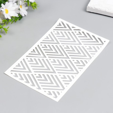 Plastic stencil "Geometry" 24x16 cm-1