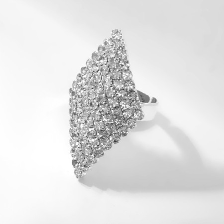 The ring "ice" rhombus, the color is white in silver, dimensionless-1