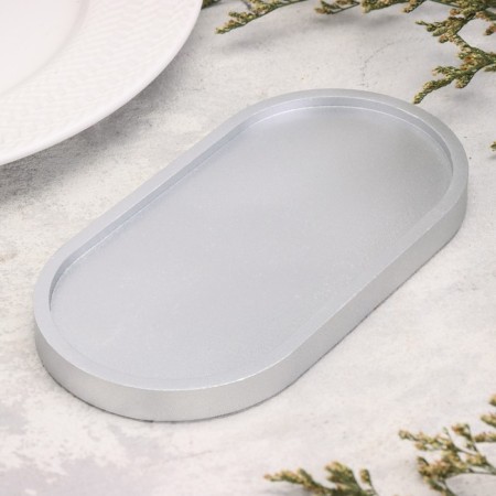 Gypsum is oval from gypsum, 17.5x9x1.5cm, silver-1