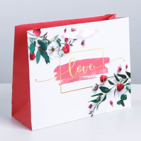Gift package laminated, packaging, “Love gives you happiness”, 22 x 17.5 x 8 cm-4
