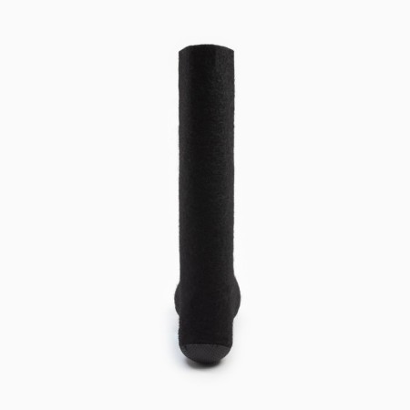 Men's boots with a rubber sole, the color is black, size 44-2