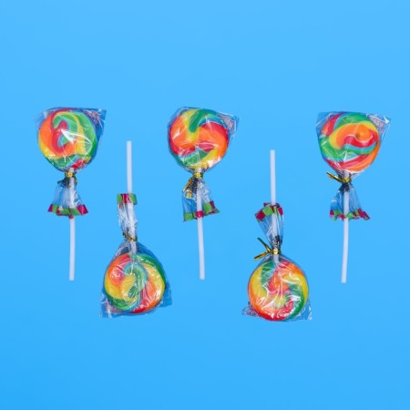 Caramel on the stick "Lizunets circle" 17 g-2