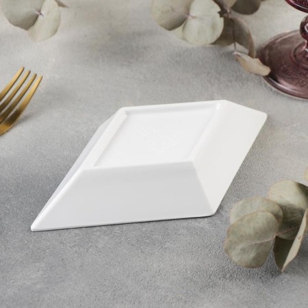 Figure dish "Aura", 18.8 × 11 × 2.5 cm, white-golden color-2