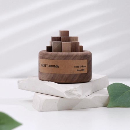 Set of wooden diffuser "Hantt Aroma", Pomelo, with 10 ml essential oil, in the box-1