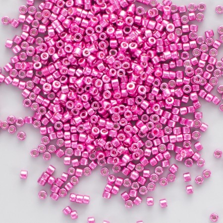 Glass glass 11/0 "cylinder. Fuchsia gloss" 10 g-1