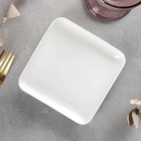 Porcelain dish Wilmax, 13 × 13 cm, white color