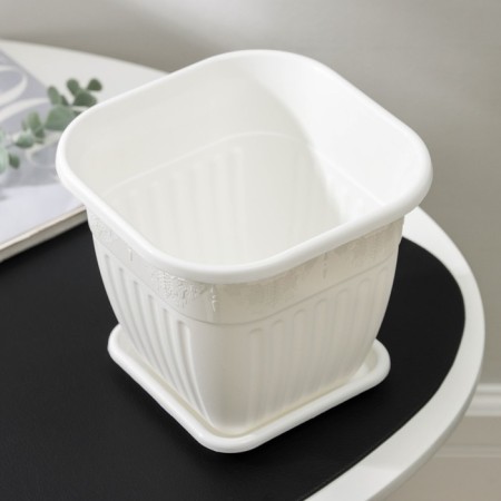 Pot with the pallet "Lausanne", 3 l, the color is white-2