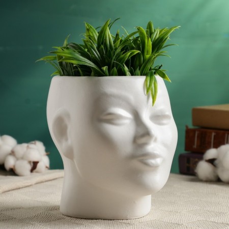 Figure pot "Girl's head" white, 16x14x16cm-1