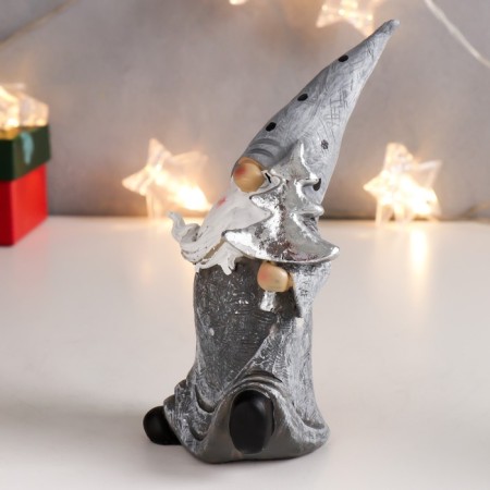 Polystone souvenir "Santa Claus in gray, flying beard, with silver Christmas tree" mix 15x8x5 cm-4