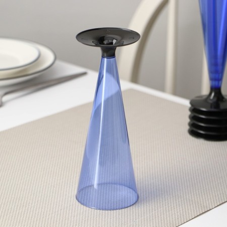 Single-wing “cone”, 150-180 ml, 6 pcs in packaging, blue color with a black leg-1