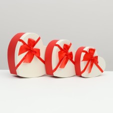 A set of boxes 3 in 1 heart 