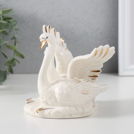 Souvenir Ceramics "Two Swan on the Wave" with a white-gold 11.5x10.5x10 cm-3