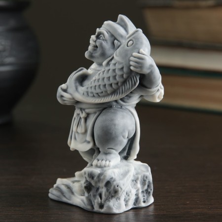 Souvenir "Ebisa with a sacred fish" 9cm-1