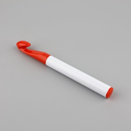 Knitting hook, d = 15 mm, 17 cm, white/red color-2