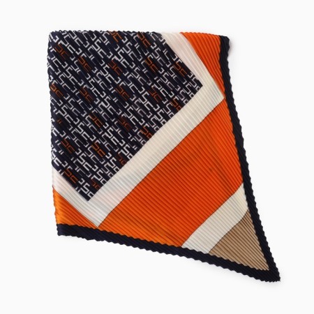 Plissed women's scarf Minaku, 70*70, central drill-2