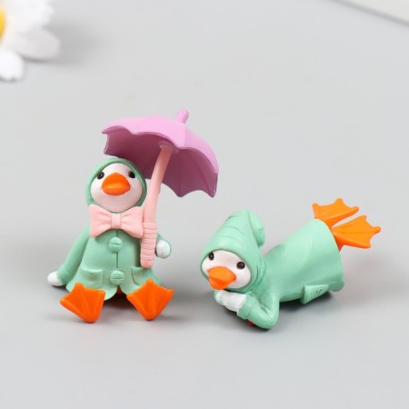 Figure for Florarium Polystone "Diplon in the raincoat" mix 4x5 cm