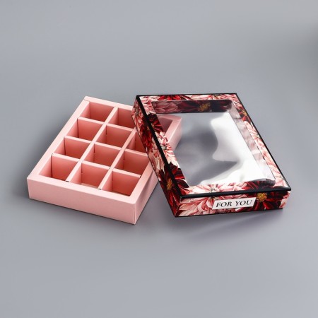 Folding box for 12 sweets "Present", 19 x 15 x 3.6 cm. Confectionery packaging-3