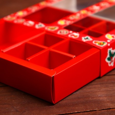Box for sweets, 8 sweets and chocolate, 17.7 x 17.7 x 3.8 cm "Christmas tree toys"-4