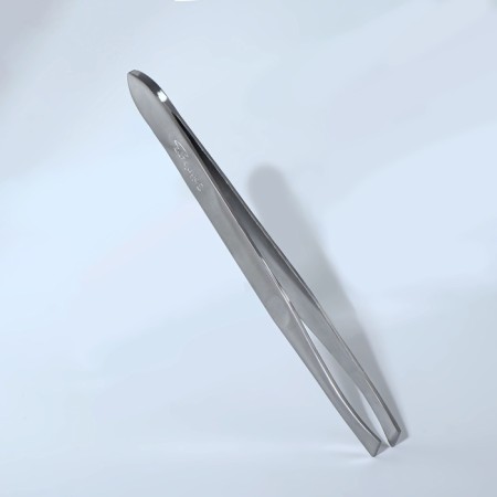 Pinzet begged, 9 cm, on a blister, matte silver color, 092-3
