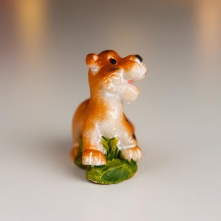 Polystone souvenir "Tiger on a clearing with daisies" MIX 3.5x2x4.5 cm-3