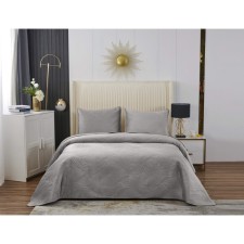 The bedspread and pillowcase 