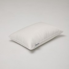 The pillow is high, size 50x70 cm, color mix