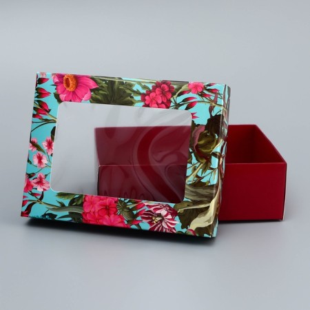 The box is folding, the lid is “you are the best!”, 16.5 x 12.5 x 5.2 cm with a window-4