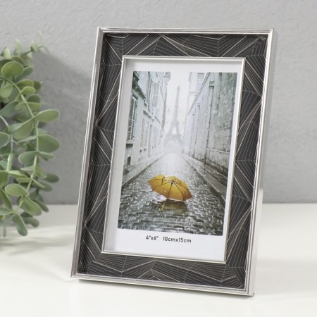 Photo frame plastic 10x15 cm "Abstraction of the Black lines" silver 1.5x13.5x18.5 cm-2