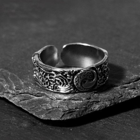The ring "yin-yang", the color is black silver, dimensionless-4