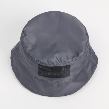 Panama You, the color gray-3