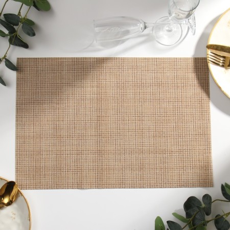 Napkin on the table of the share, centered, 45*30cm