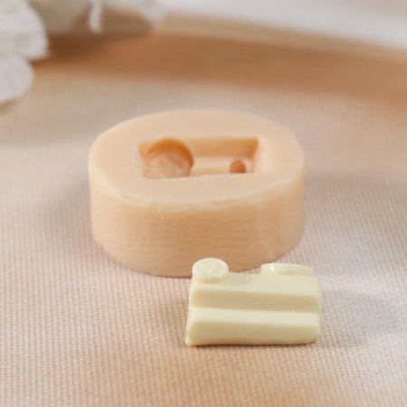 Silicone Mold "Eucks with Coins" silicone 1x2.5x2 cm-3