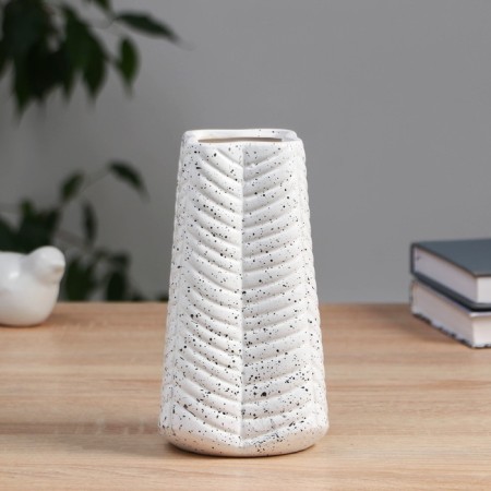 VAZ Coramics Table "Abner" zigzag, d = 5cm h = 17 cm, white