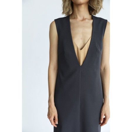 Dress with a deep neckline, size 44-3