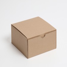 Self -charged box, brown, 15 x 15 x 10 cm
