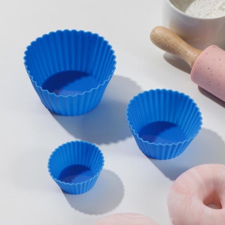 A set of baking forms “Rib. Circle ”, silicone, 3 pcs, 9 × 4 cm, 7 × 3.5 cm, 5 × 2.5 cm, blue color