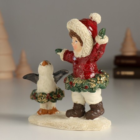 Polystone souvenir "Baby with a penguin - Dancing" 10.5x5x12 cm-3