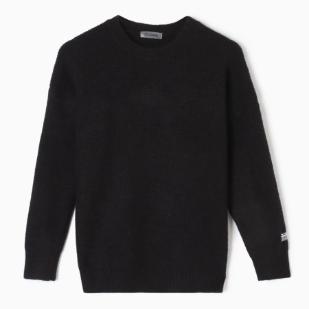 Women's sweater, black color, size 44-48 (One size)