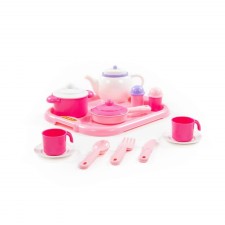A set of children's dishes 
