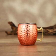 The mug made of stainless steel 