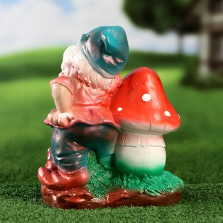 Garden figure "Good dwarf with a mushroom" 26cm-2