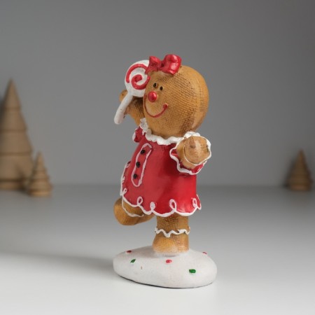 Polystone souvenir "Piery in a red dress, with a candy" 10x5x14 cm-2