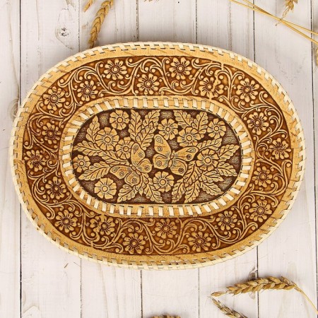 Board "Butterflies in flowers", oval, 27x21x2 cm, birch bark-1