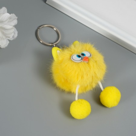 Fluffy on the ring "oblique eyes" yellow 9.5x6x6 cm-2