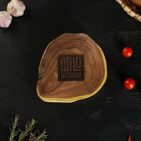 Grootboard from the saw of Wild Kitchen, D = 160-200 mm, thickness 30 mm, a solid massif of the cedar-13