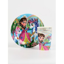 A set of paper dishes 