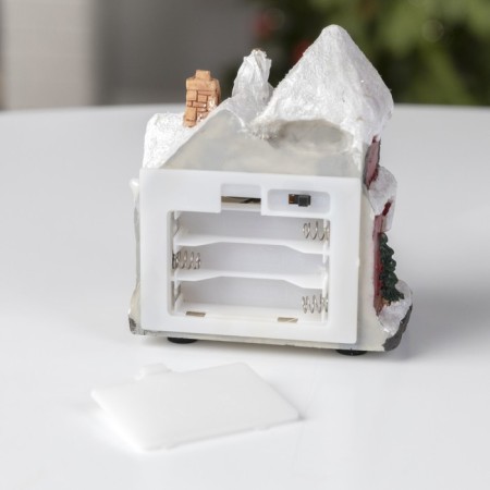 LED figure "snow -covered house" 9 × 10 × 6 cm, polystone, batteries AAAX3 (not in the kit), glow of multi-3